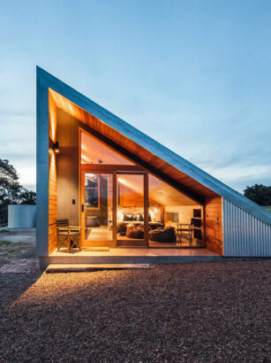 A picture containing sky, outdoor, building Description automatically generated